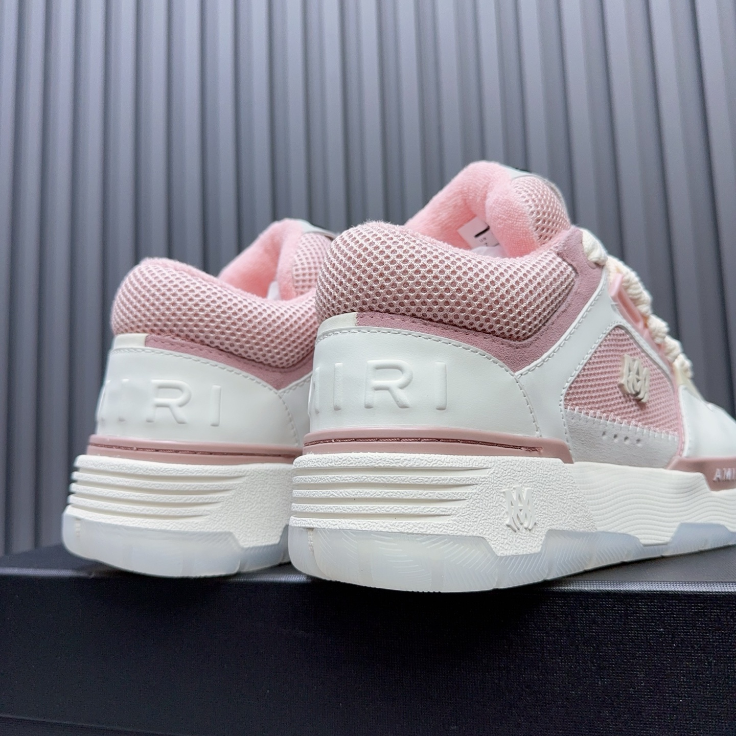 Amiri Low-Top Sneakers Pink
