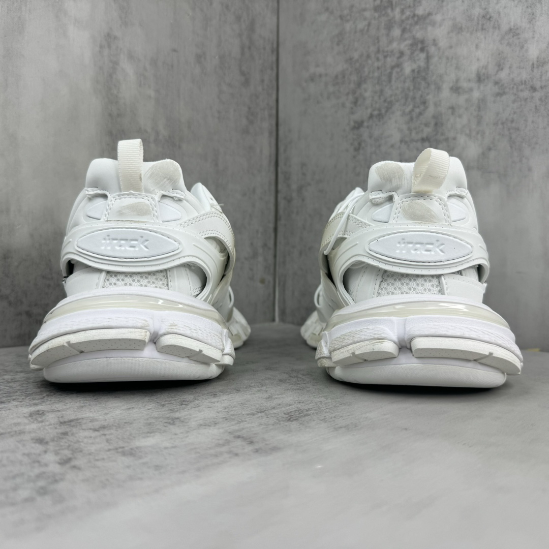 Balenciaga Runner Graffiti Sneakers White