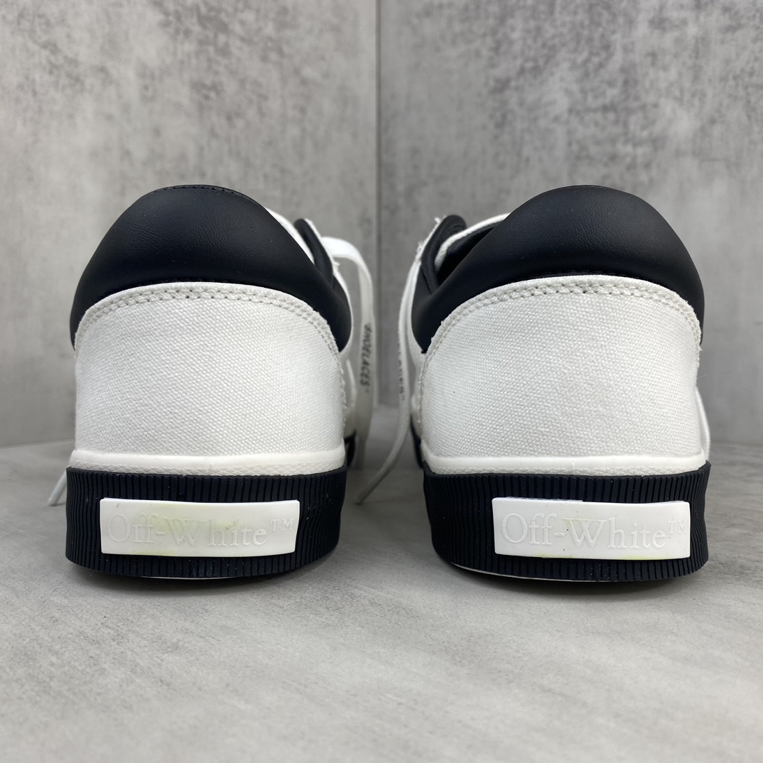 Off-White Low Vulcanized Canvas Sneakers White/Black