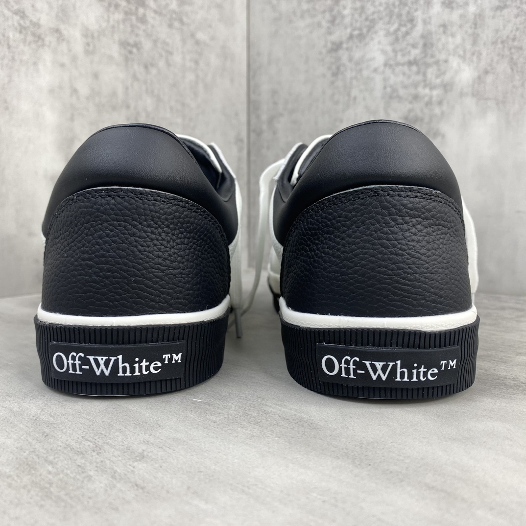 Off-White Low Vulcanized Sneakers White/Black