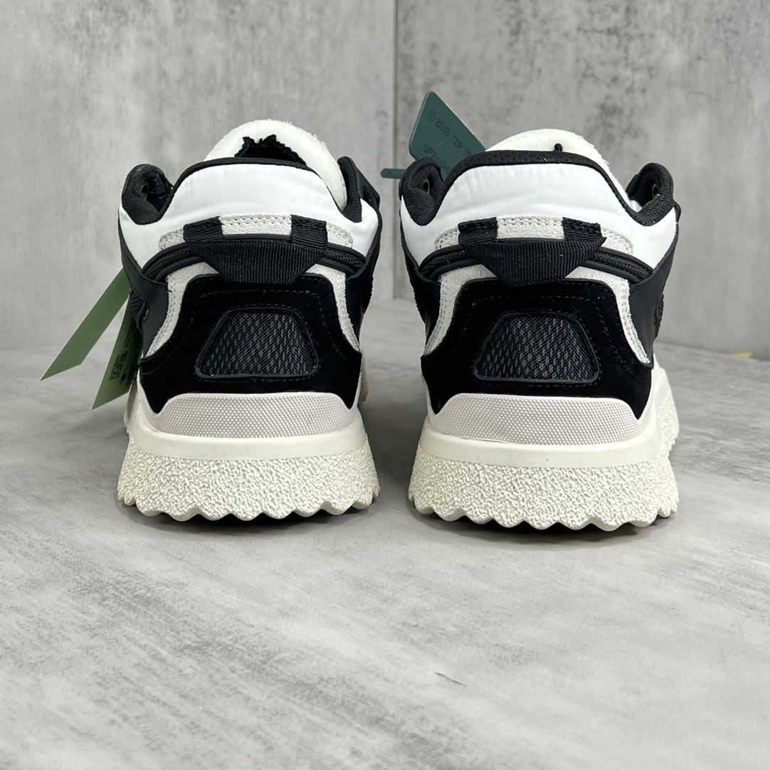 Off-White Arrow Chunky Sneakers Black/White