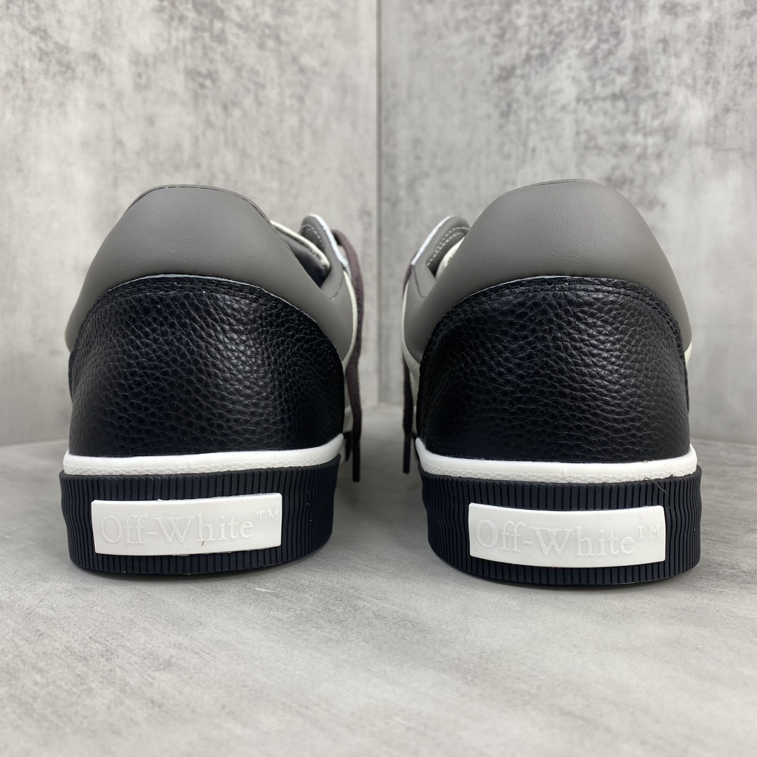 Off-White Low Vulcanized Sneakers Grey