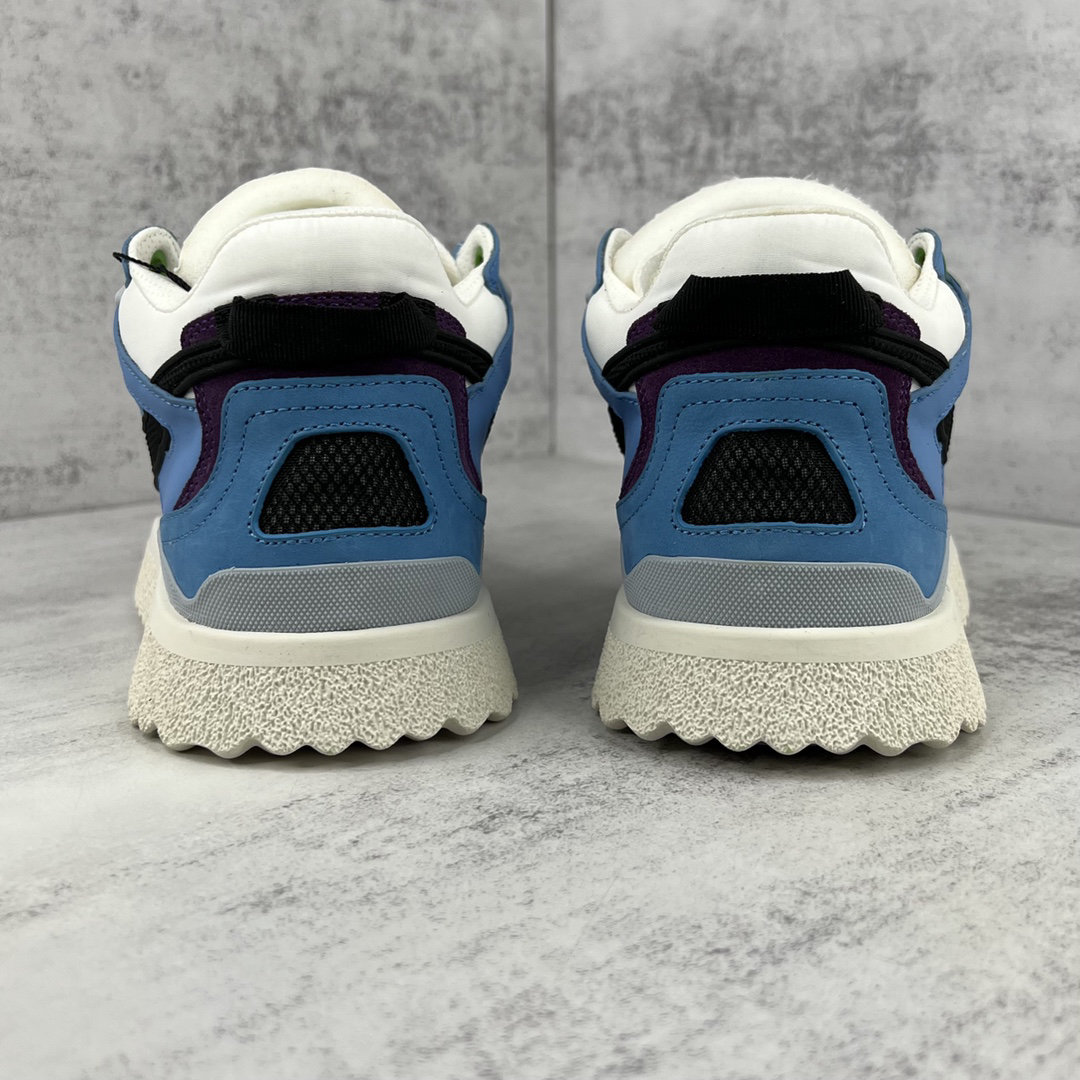 Off-White Low-Top Sneakers Blue