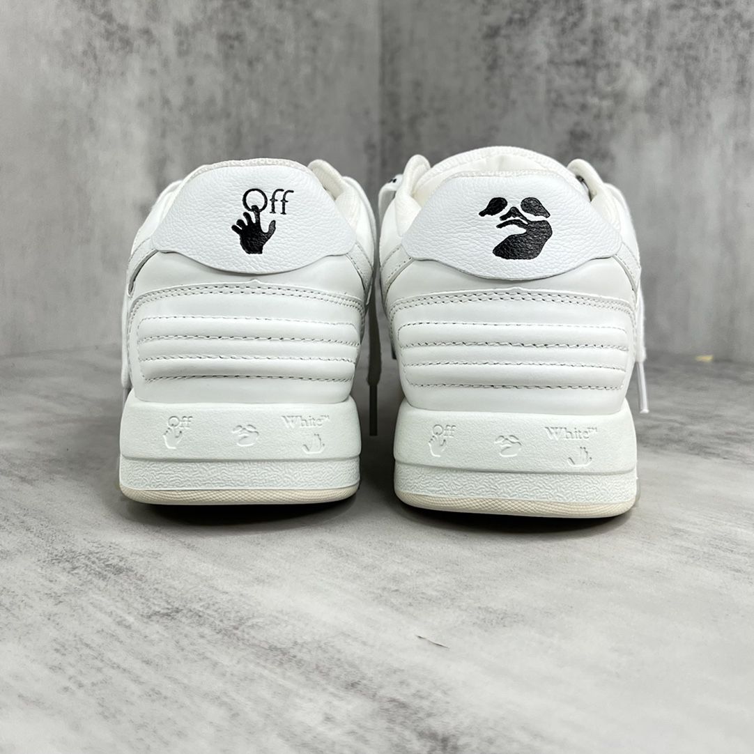 Off-White Low-Top Sneakers White