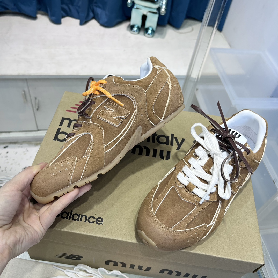 Miu Miu x New Balance 530 Sneakers Brown