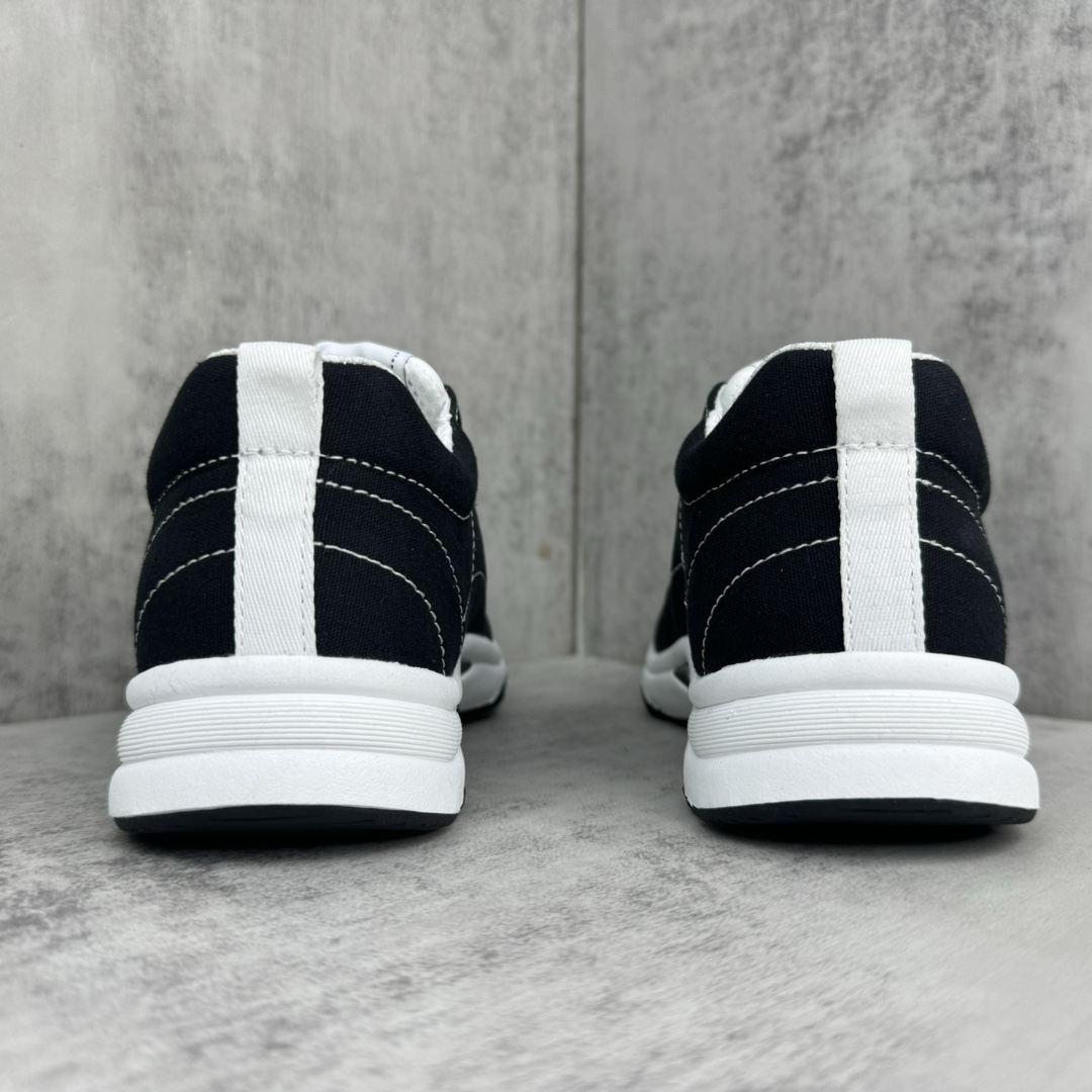 Chanel Panda Runner Sneakers Black/White