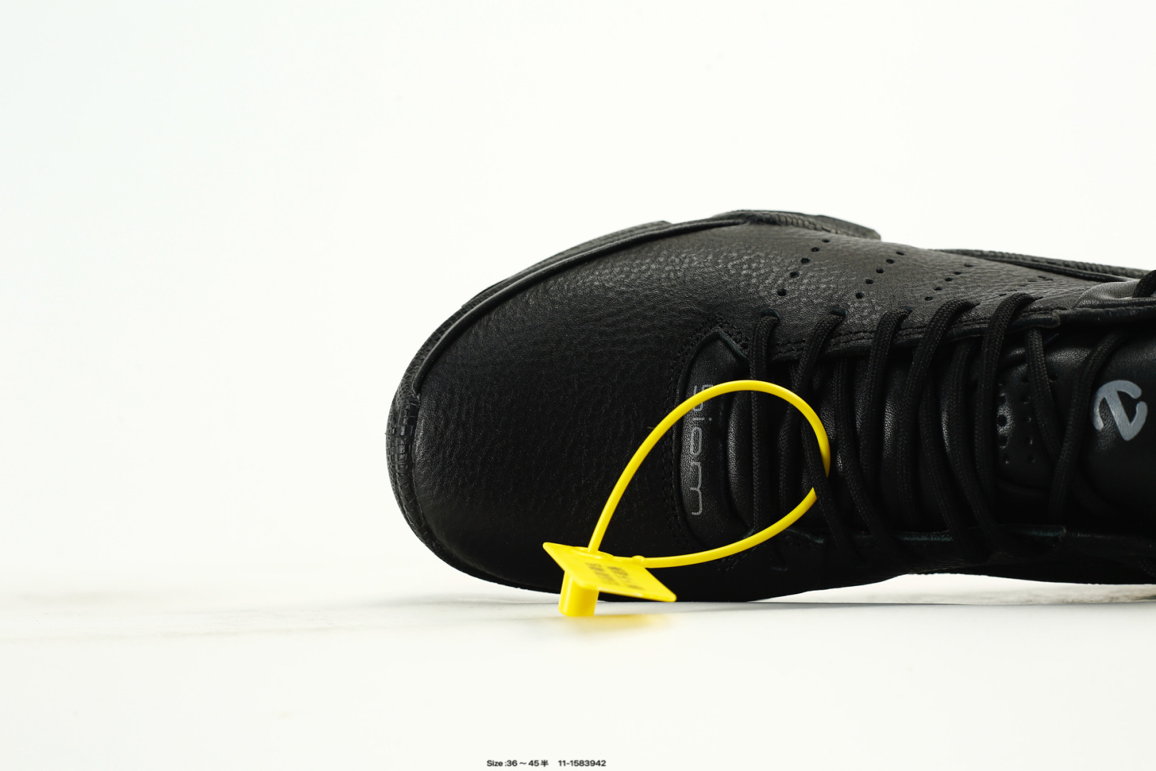 ECCO Breathable Leather Casual Shoes Black