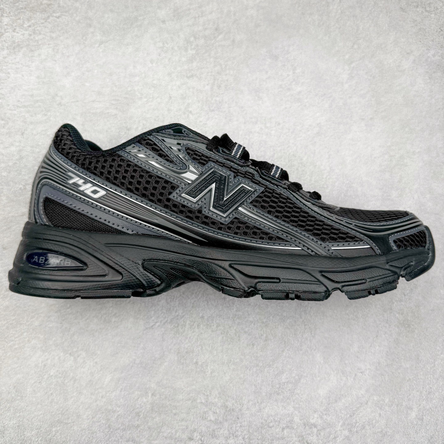 New Balance MR740 Retro Dad Sneaker Gray
