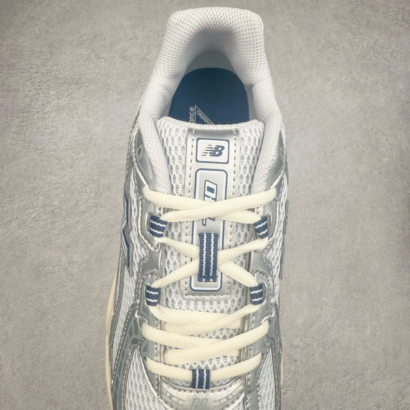 New Balance MR740 Retro Runners Grey