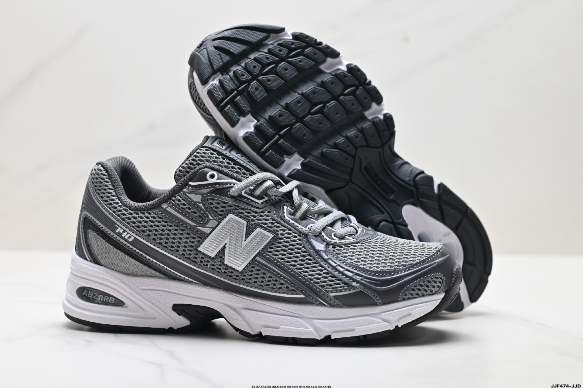 New Balance 740 Retro Runner Grey