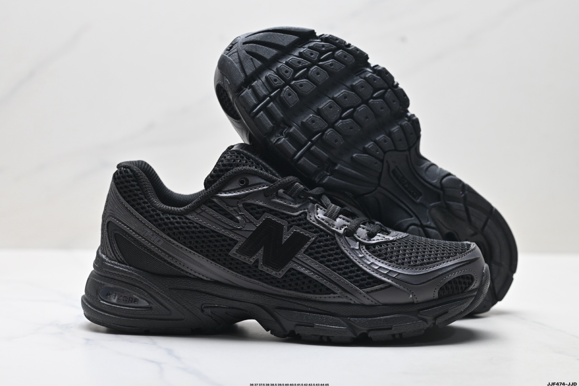 New Balance 740 Retro Runner Black