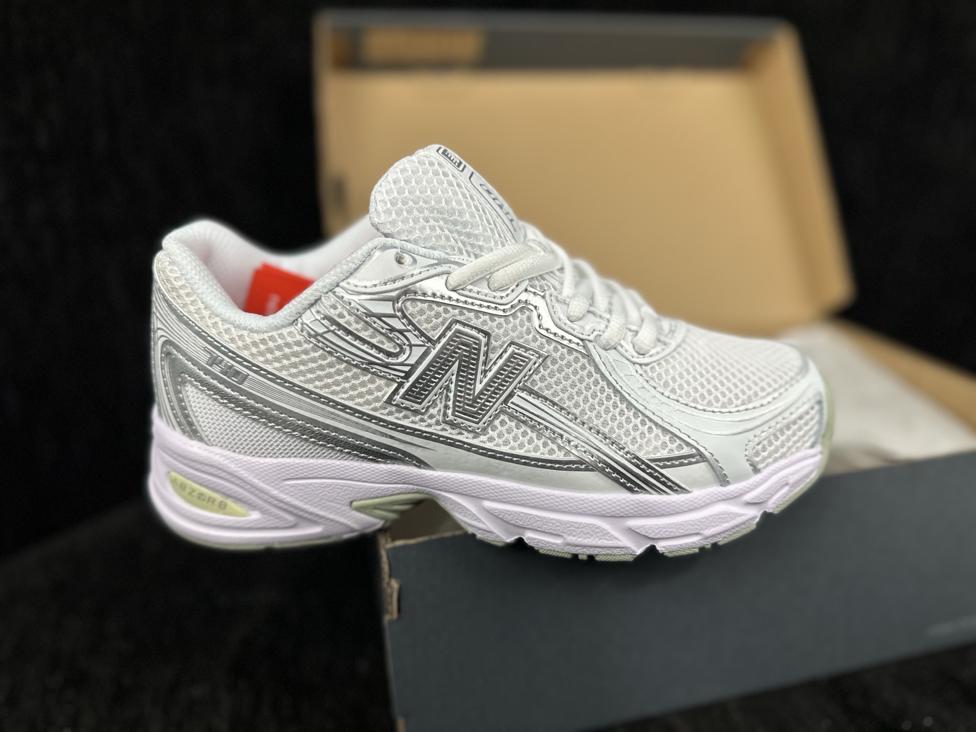 New Balance 740 Retro Runner Multicolor