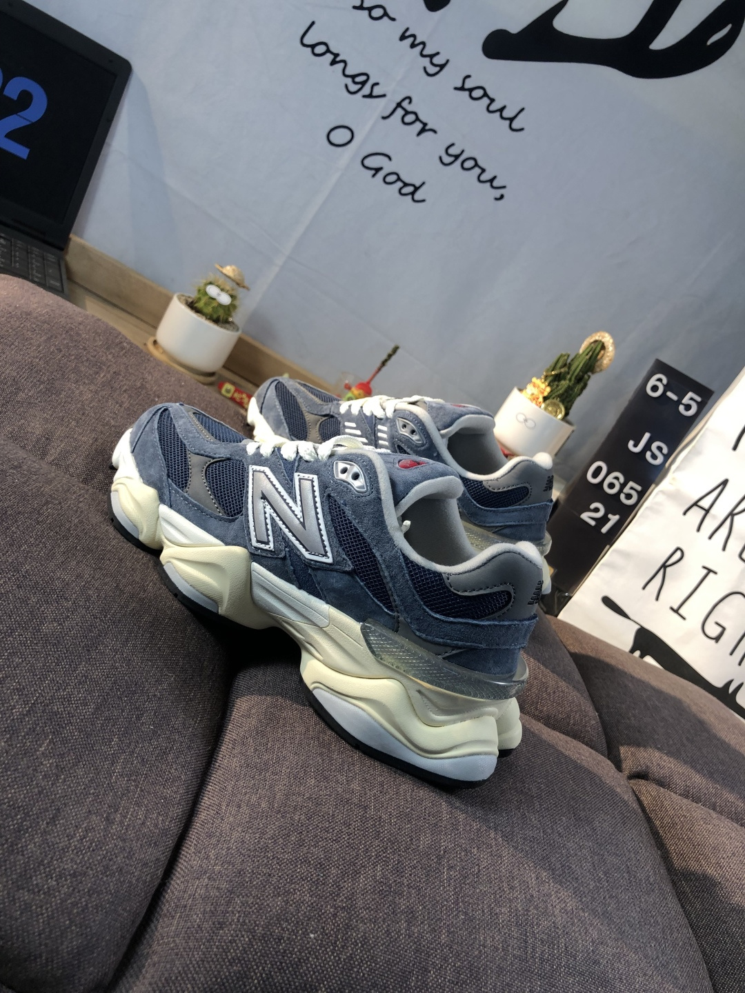 New Balance U9060 Retro Runner Navy