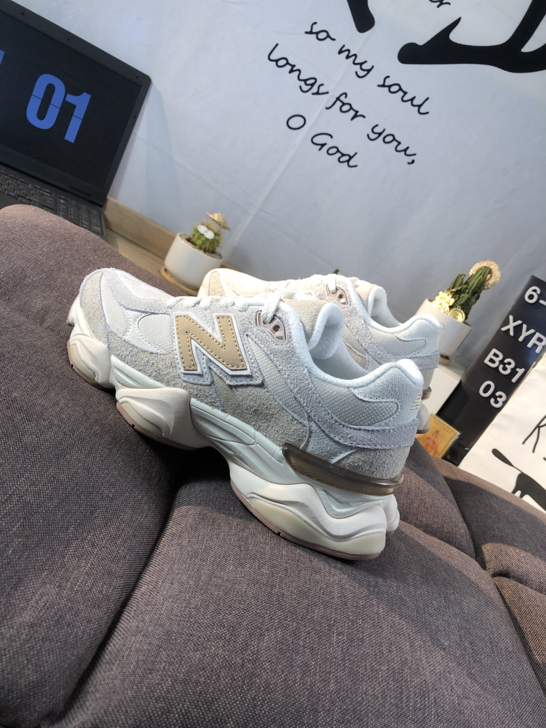 New Balance 9060 Dad Sneakers Grey