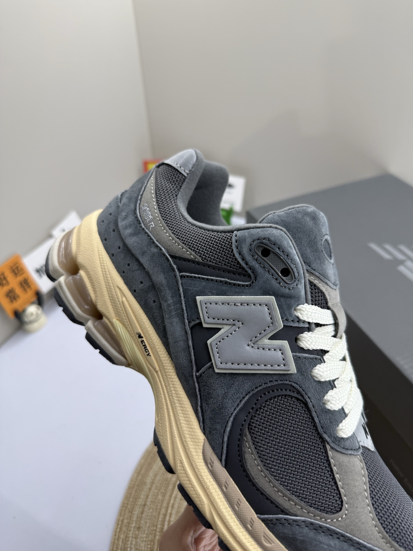 New Balance 2002R Suede Runner Grey