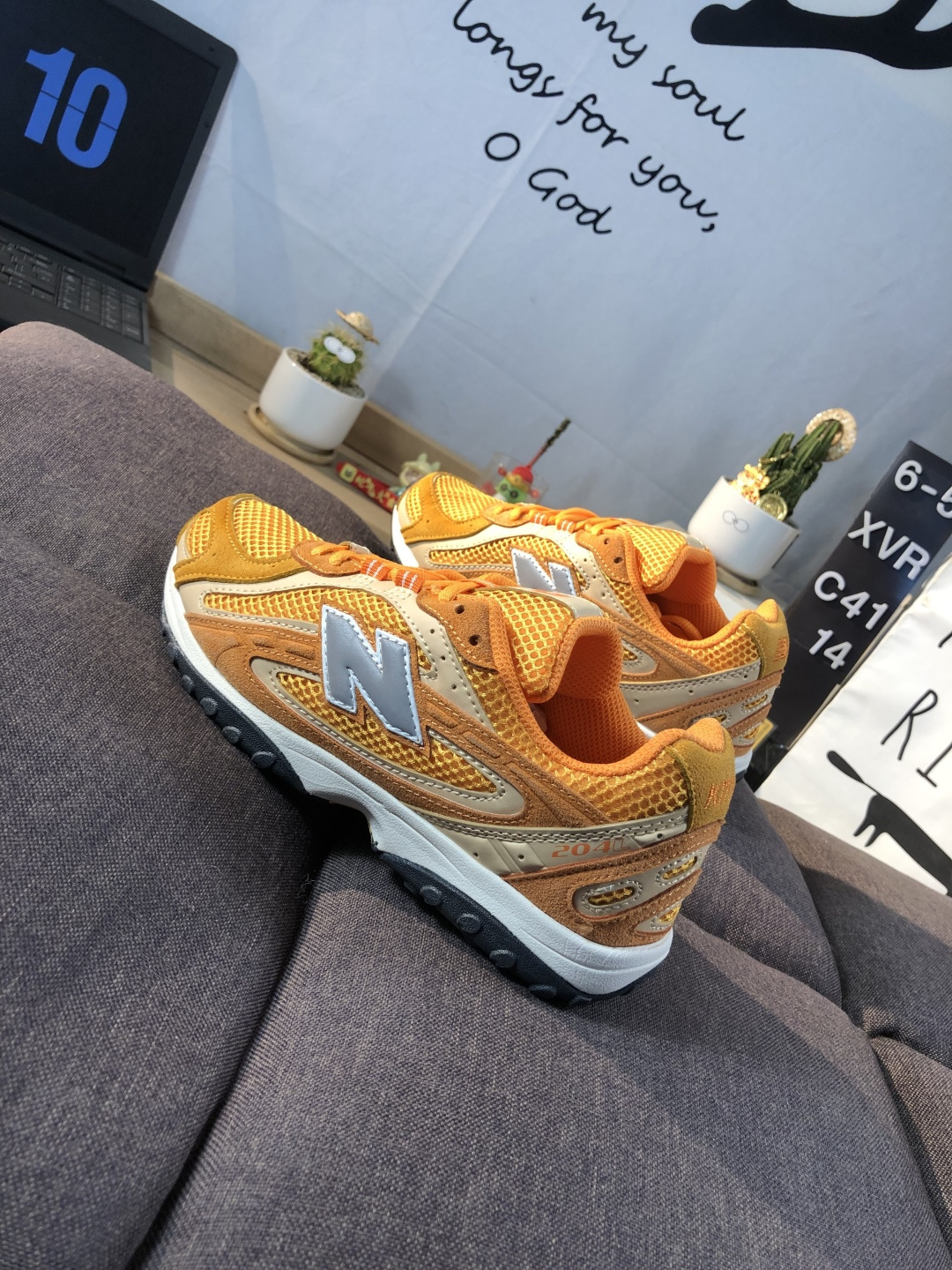 New Balance 204 Dad Sneakers Orange