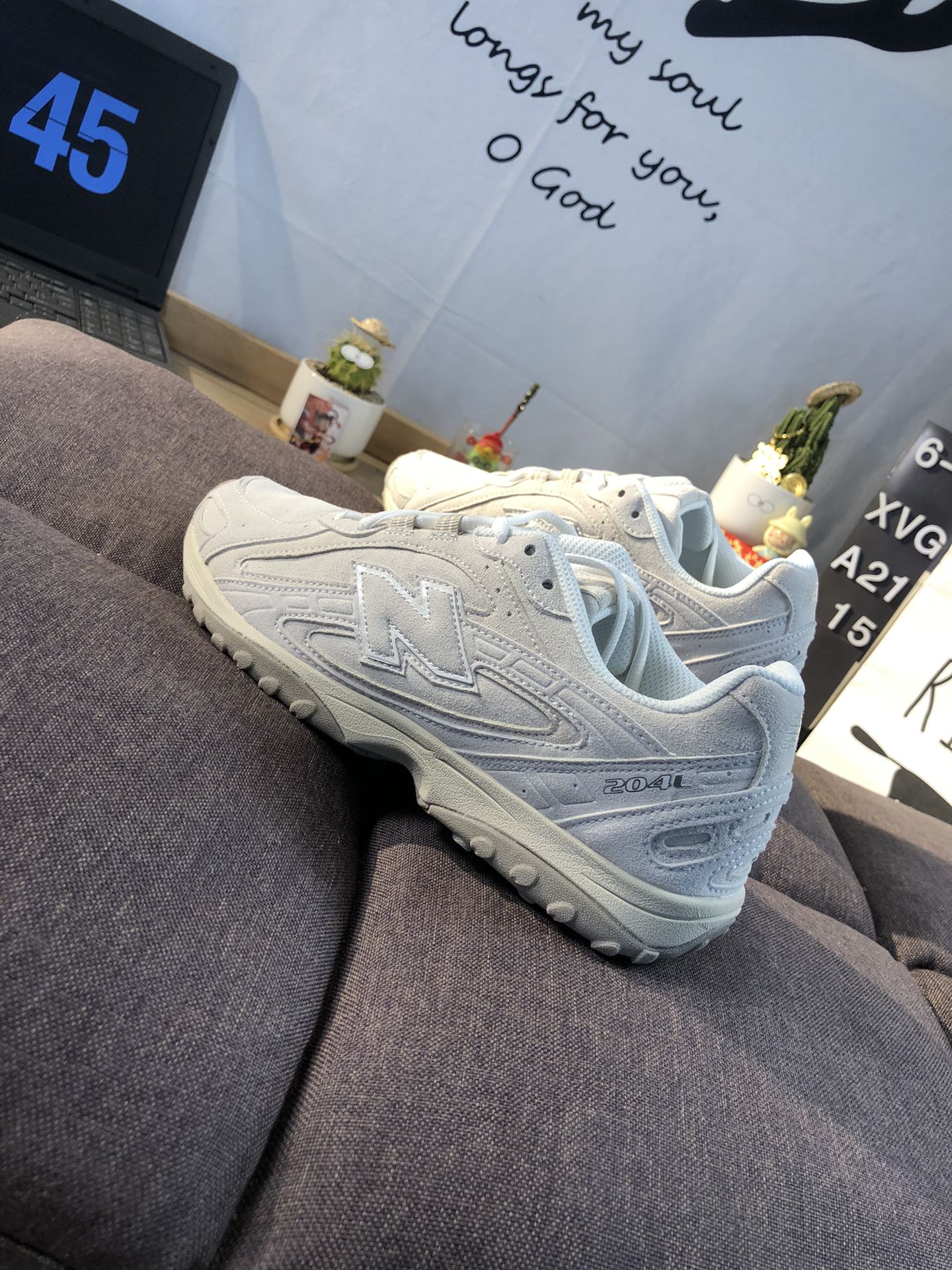 New Balance 204L Low-Top Sneakers Grey