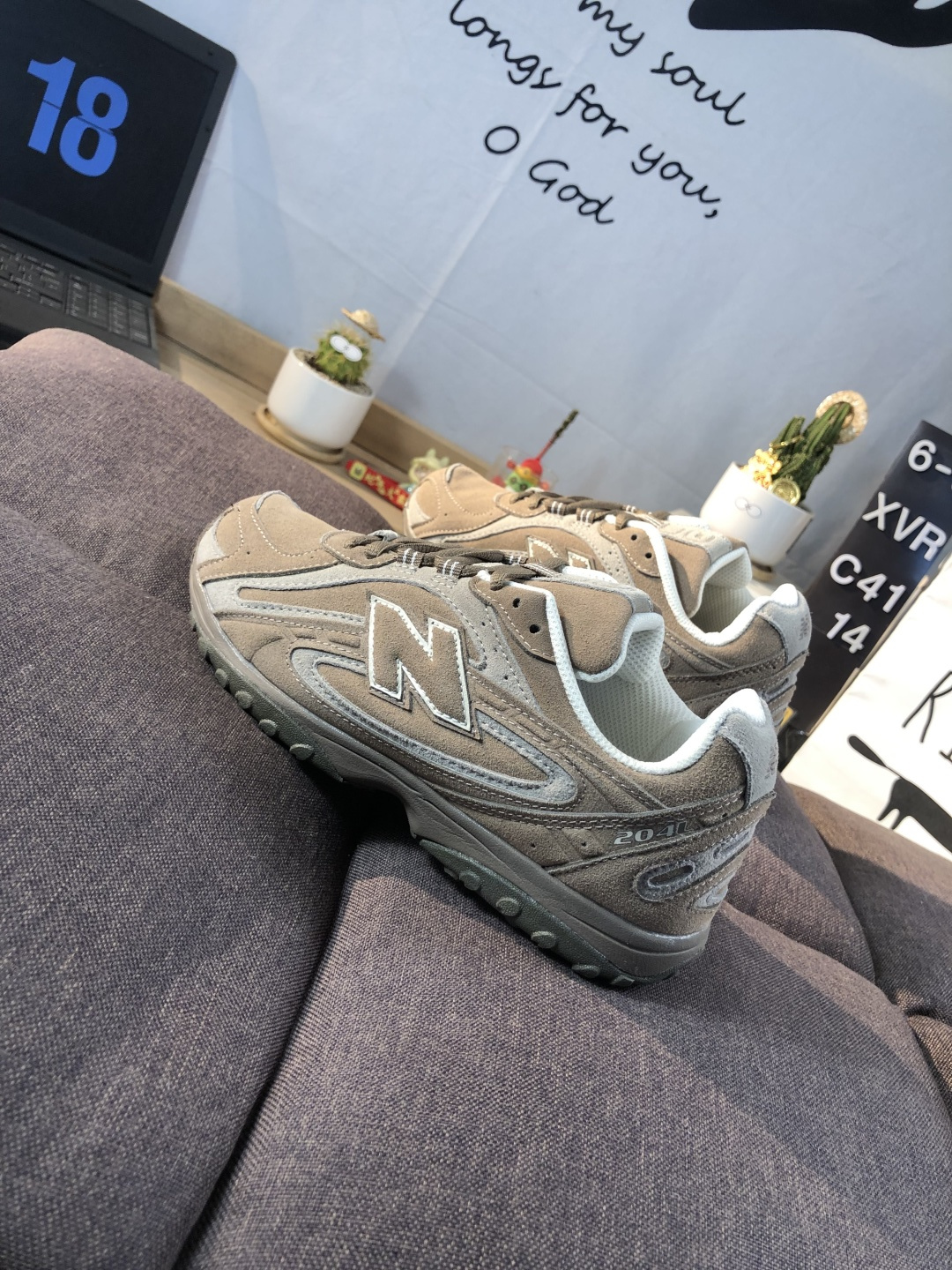New Balance 204 Dad Sneakers Grey