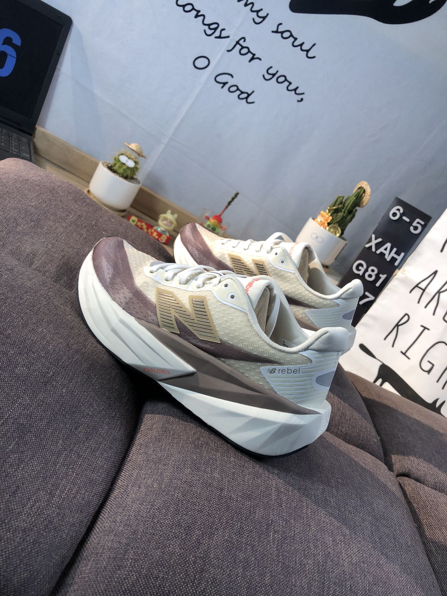 New Balance RC Elite Carbon Shoe Grey