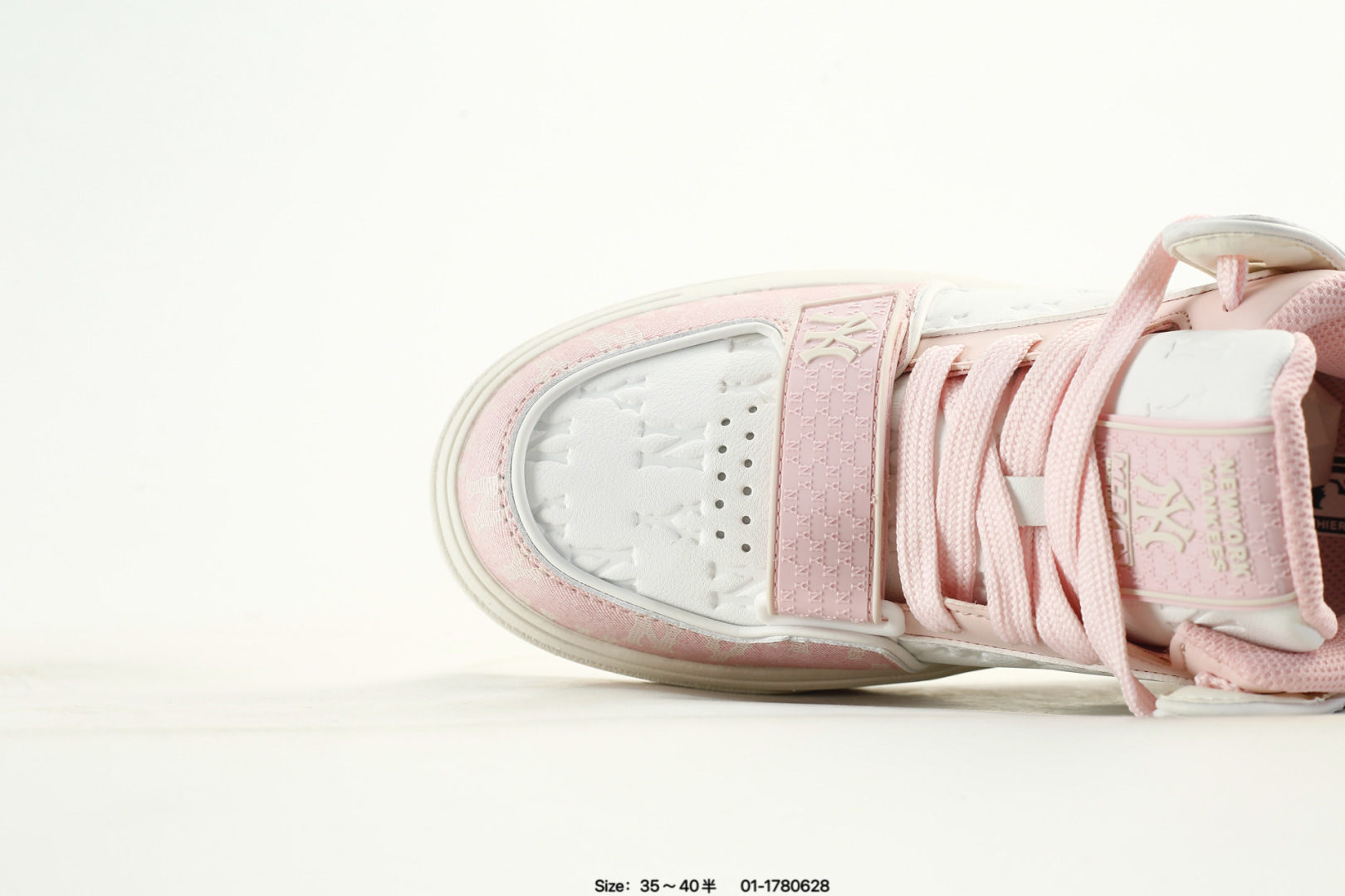 MLB Chunky Liner Low-Top Sneakers Pink