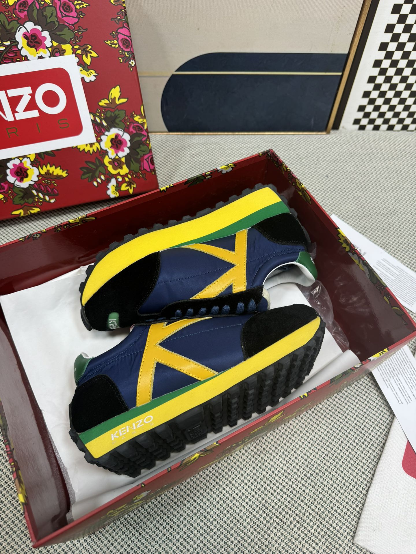Kenzo Retro Runner Sneakers Multicolor