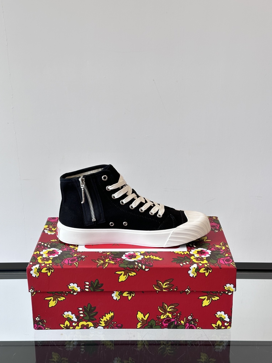 Kenzo Tiger Canvas High-Tops Black