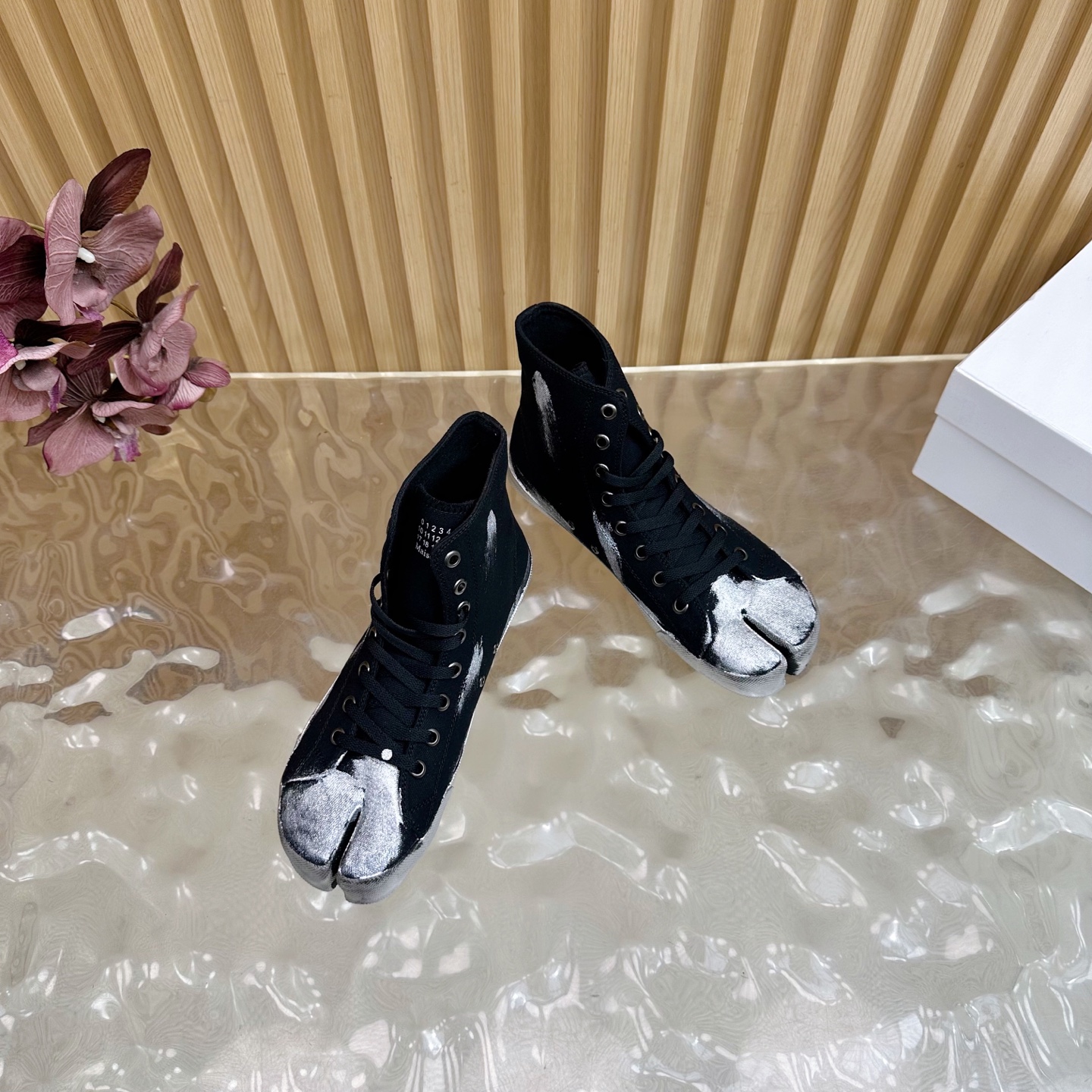 MM6 Maison Margiela Tabi Canvas High-Top Sneakers Black/Silver