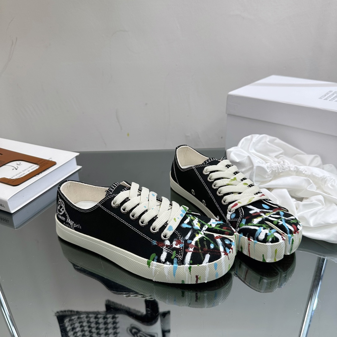 Maison Margiela MM6 Tabi Canvas Sneakers Multi-Color