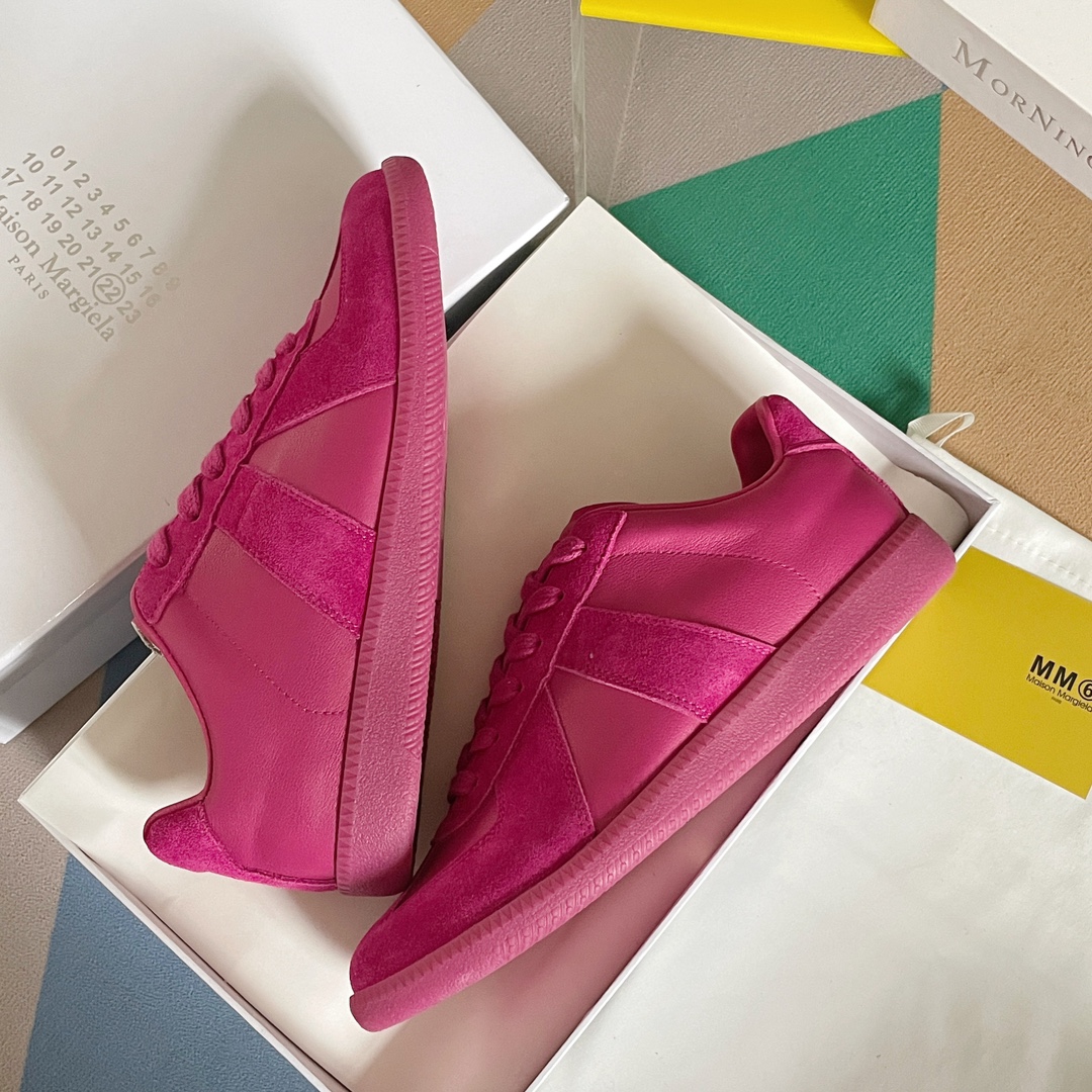 MM6 Maison Margiela T-Toe Trainers Pink