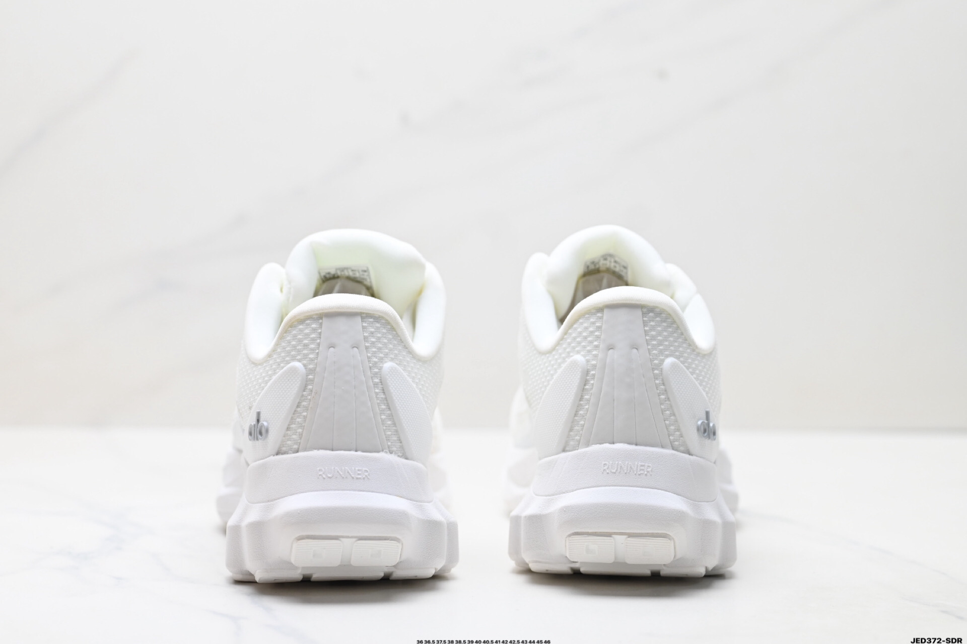 Alo Yoga Alo Runner Breathable Mesh
