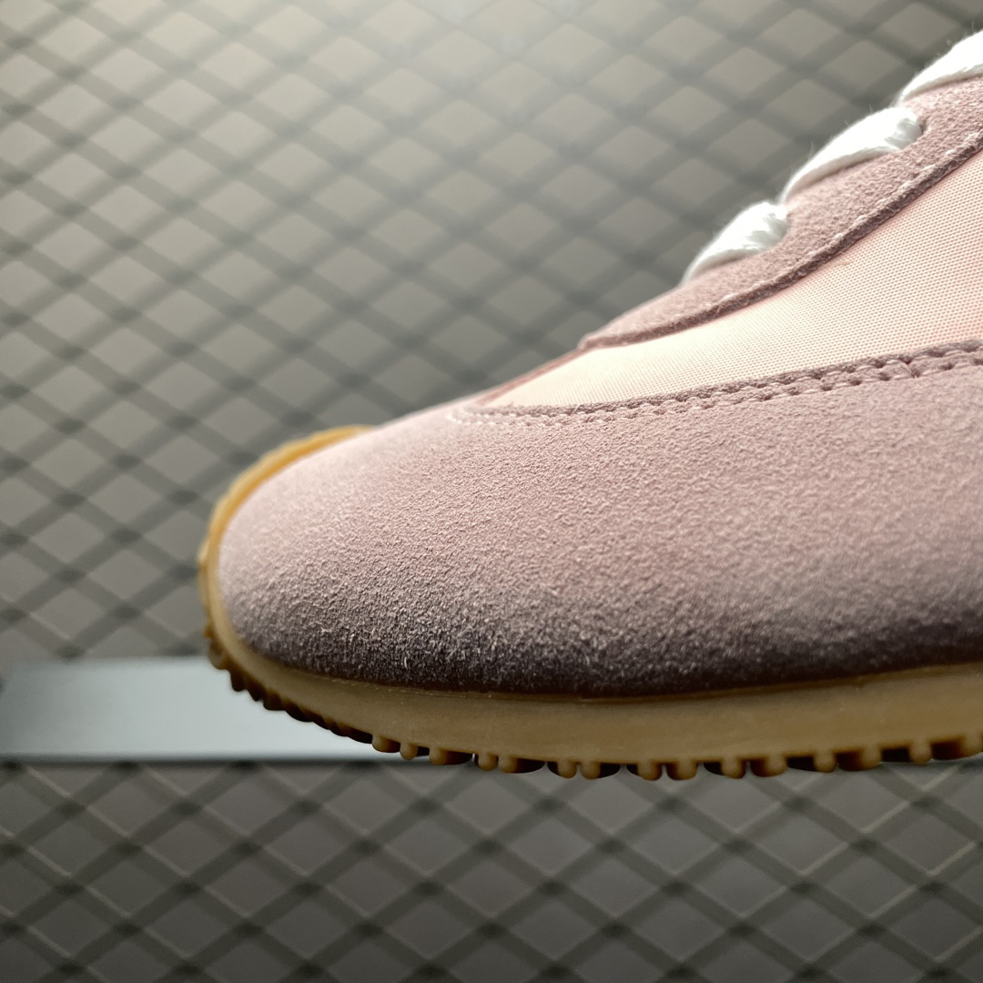 Loewe Ballet Runner Sneakers Pink