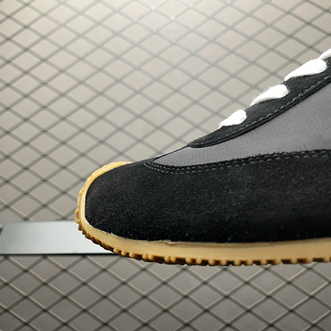Loewe Ballet Runner Sneakers Black