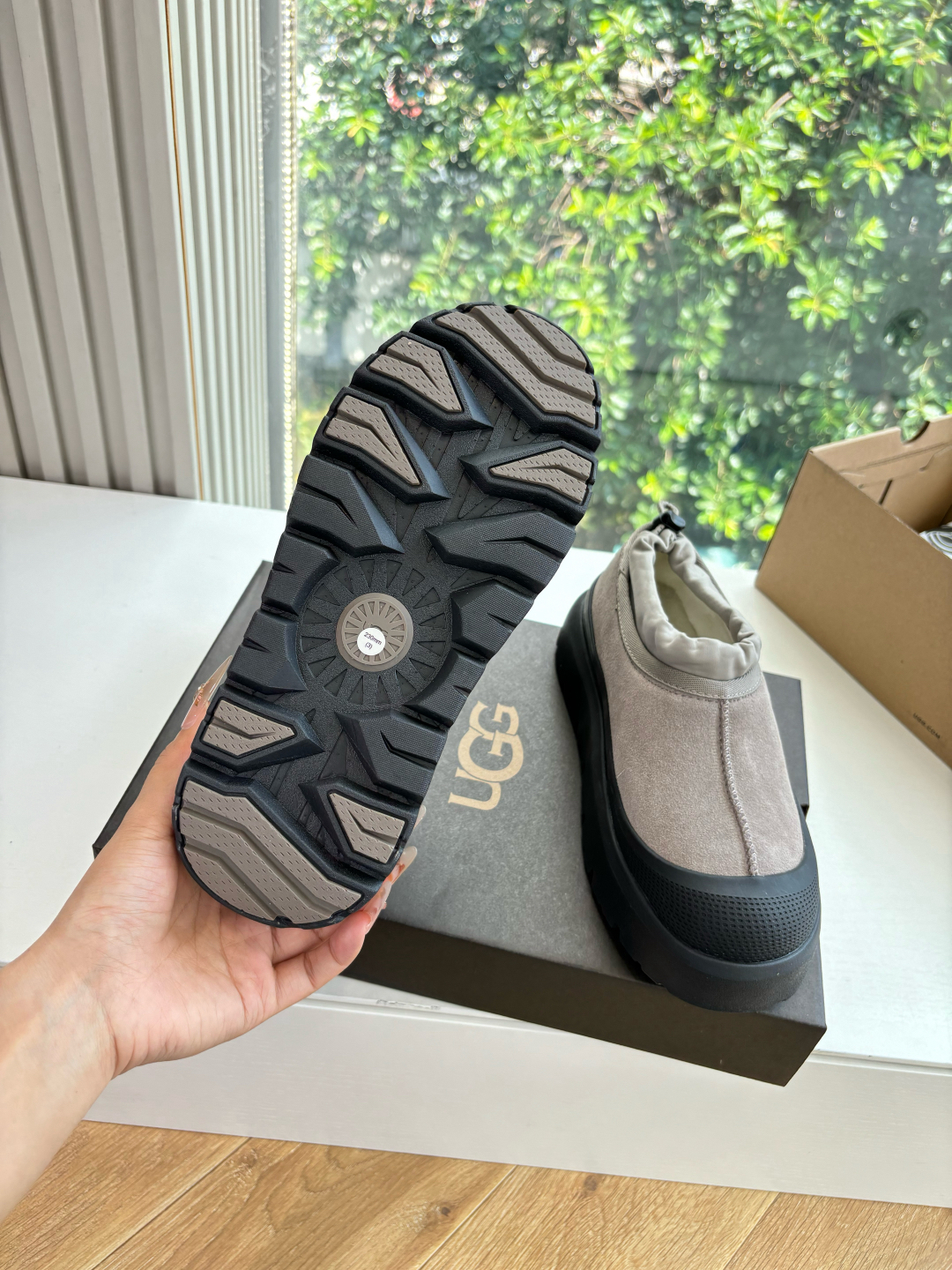 UGG Tasman Lug Suede Slippers Grey