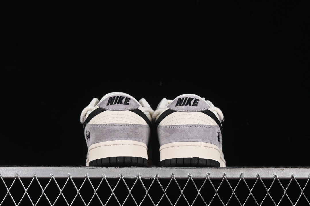 Nike SB Dunk Low Stussy Suede Skate Shoes Grey/Black