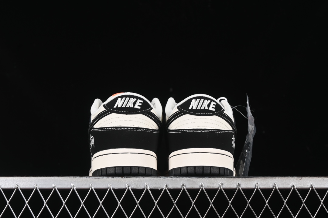 Nike SB Dunk Low Stussy Collab Sneakers Black/White/Orange