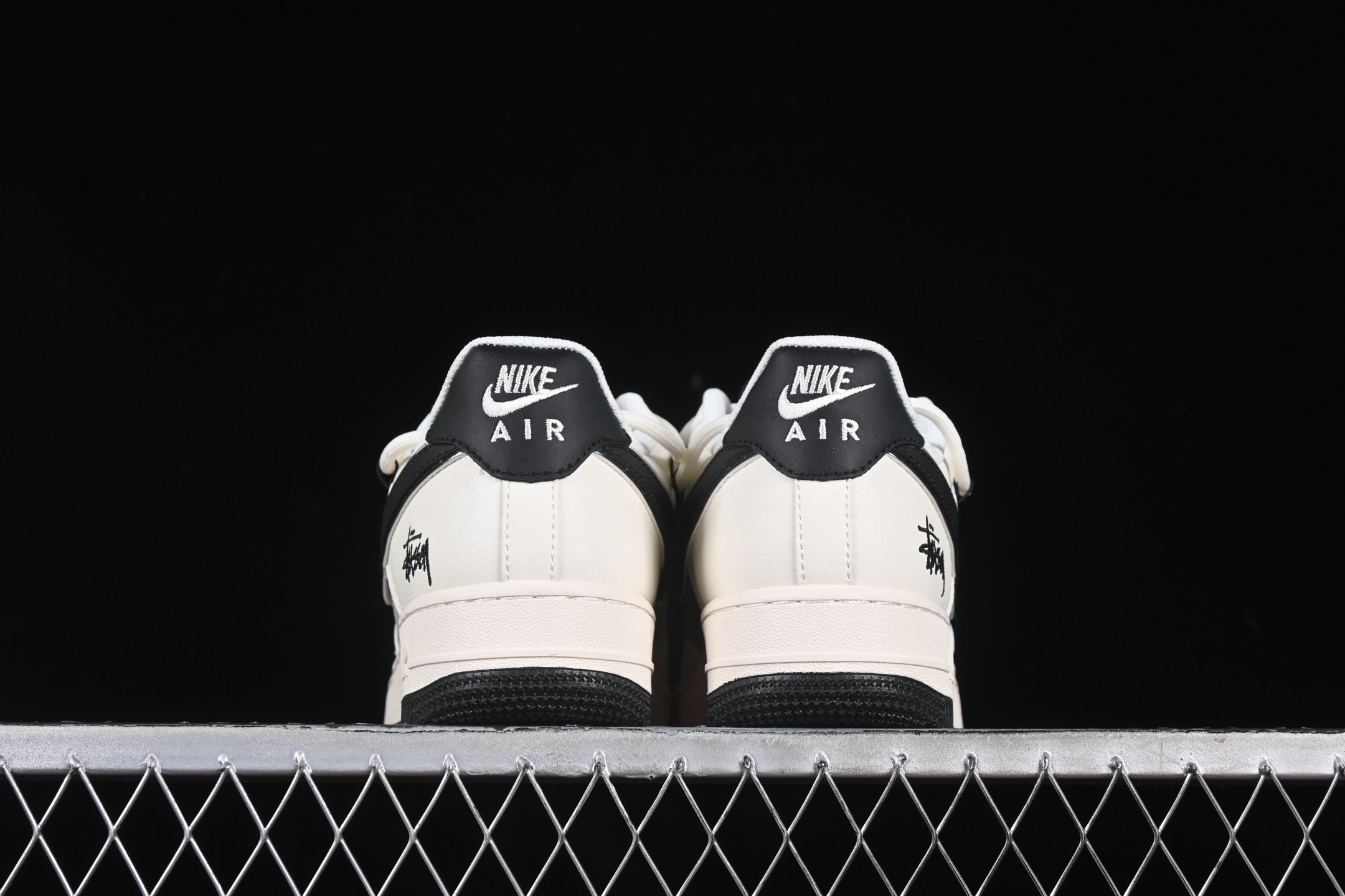 Nike Air Force 1 Low x Stussy Sneakers Beige/Black/Gray