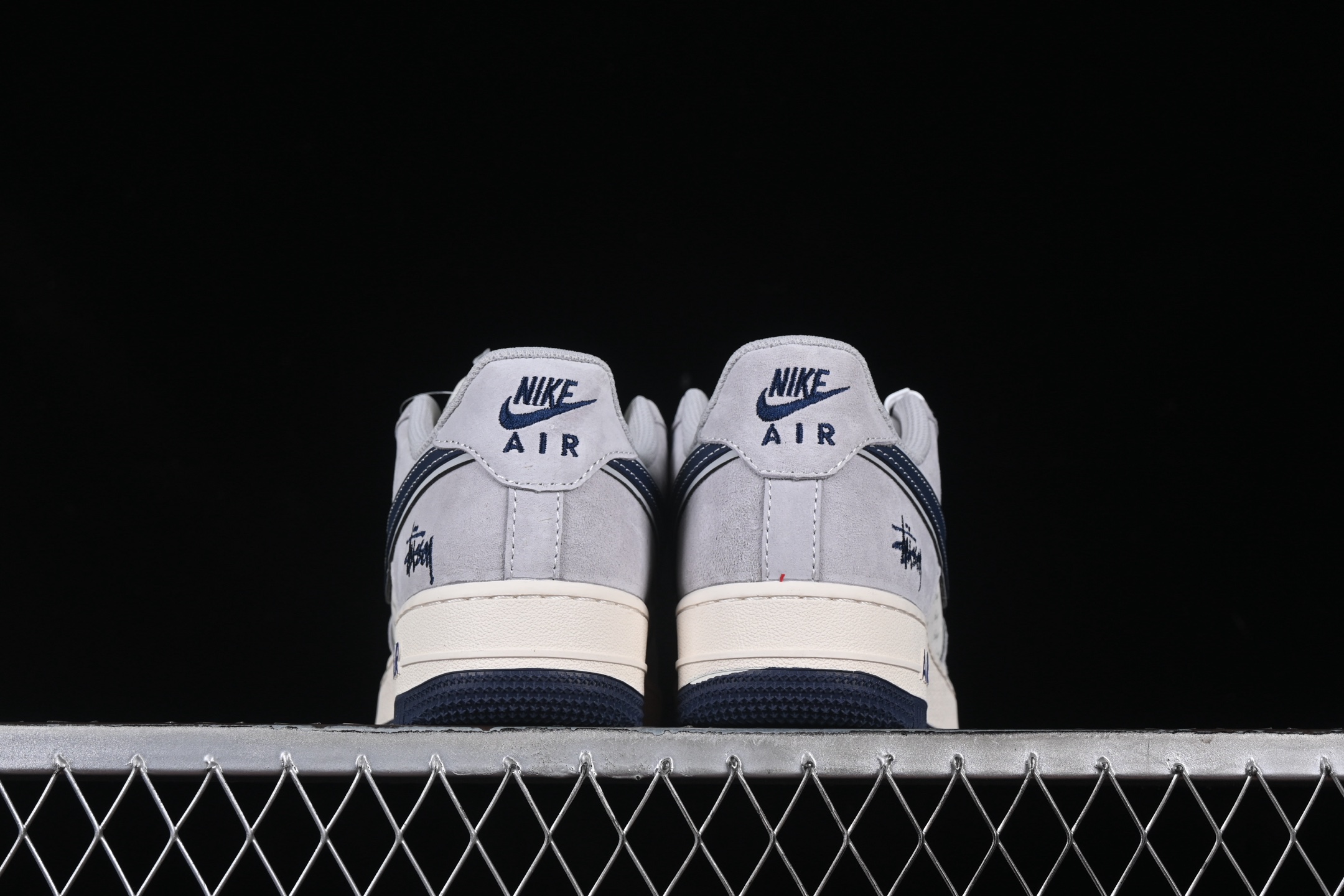 Nike Air Force 1 '07 Low Stussy Collab Sneakers Grey Blue