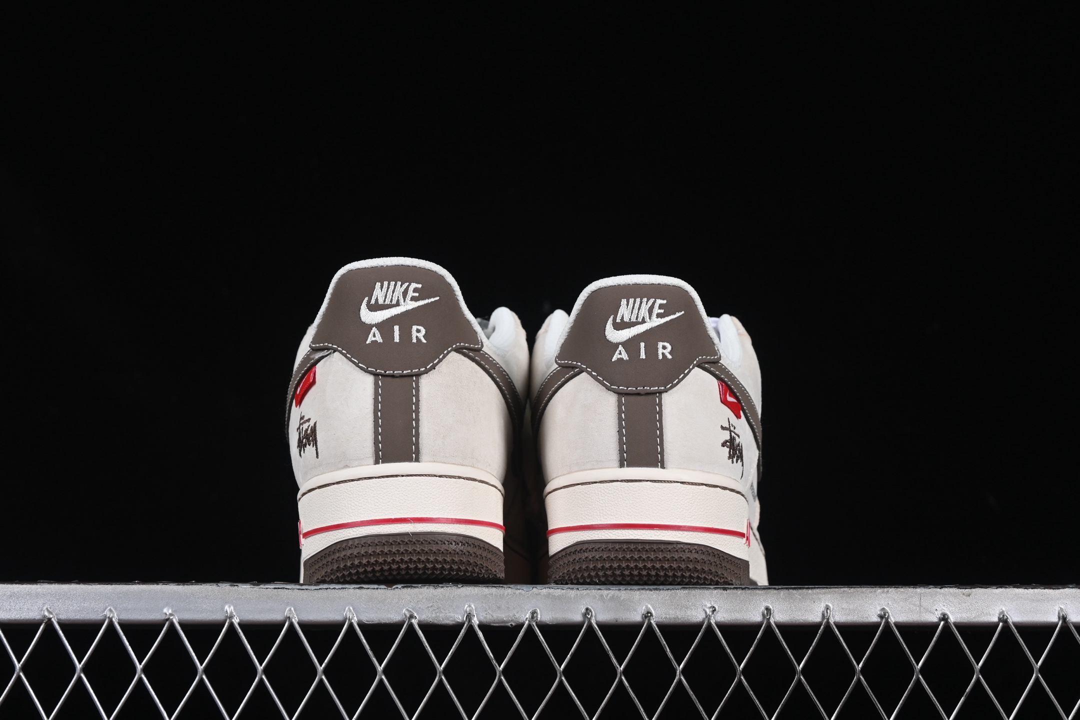 Nike Air Force 1 '07 Low Stussy Collab Sneakers Beige/Brown