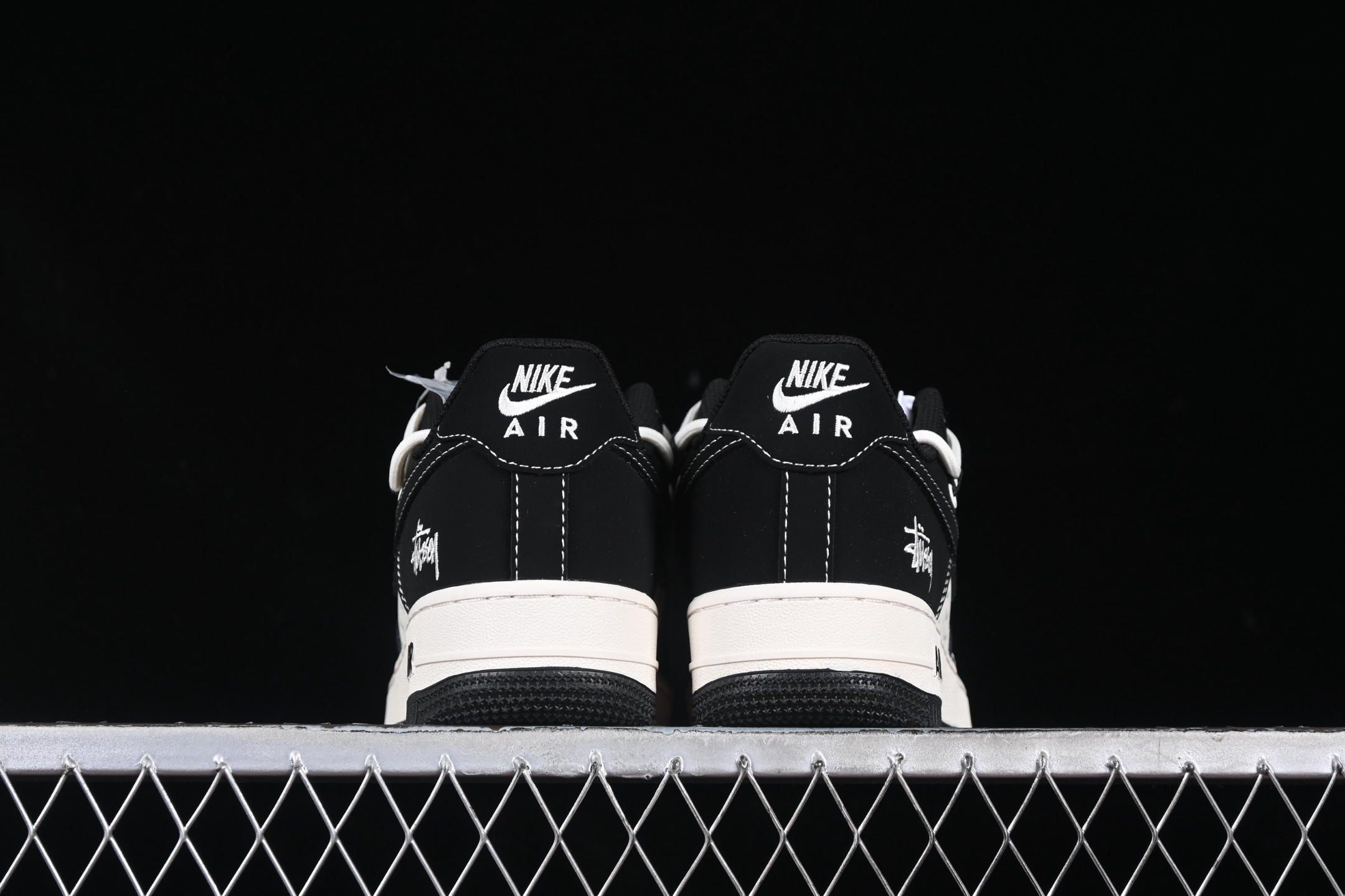 Nike Air Force 1 '07 x Stussy Low Sneakers Black/White