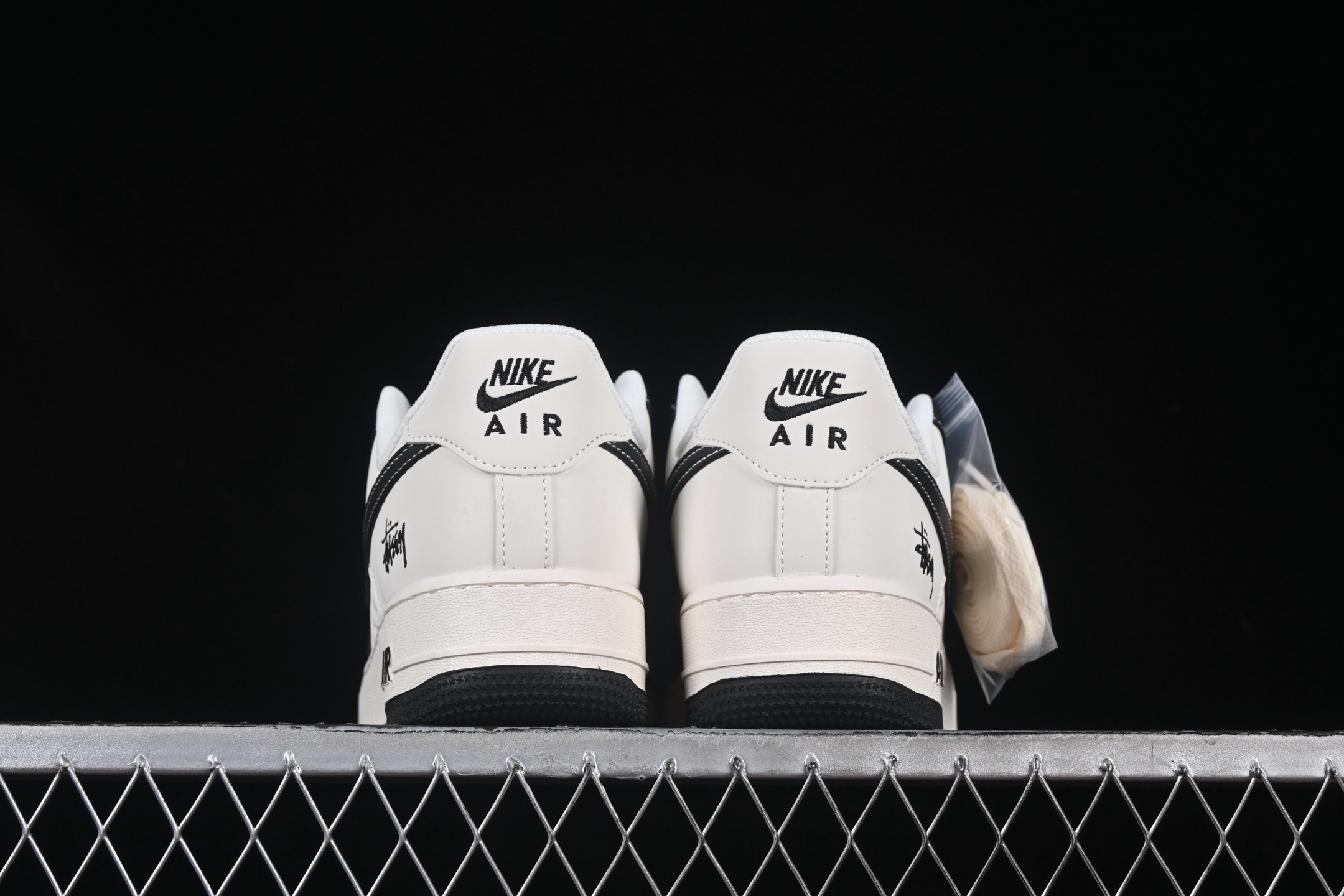 Nike Air Force 1 '07 Stussy Low Sneakers Black/White