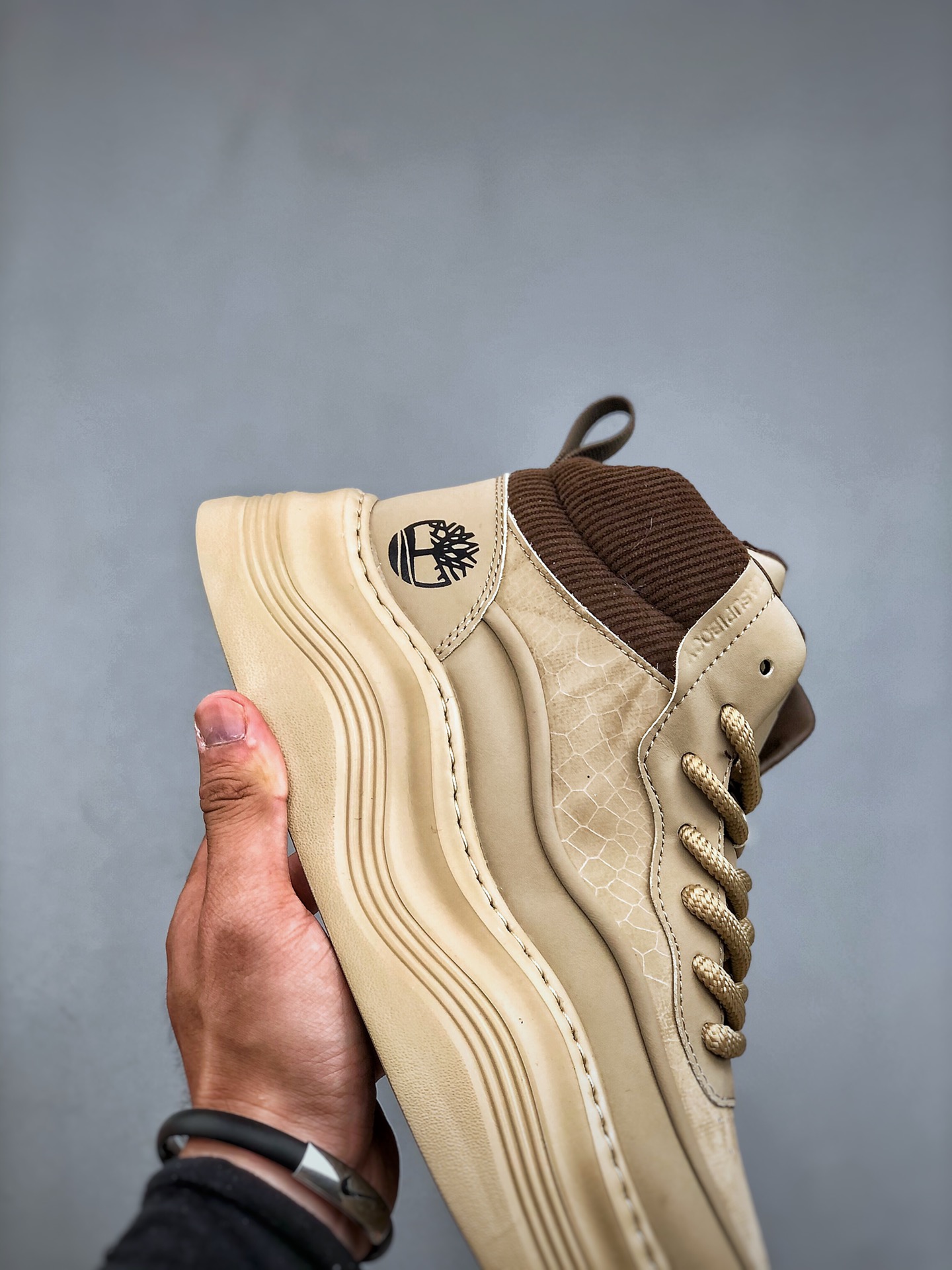 Timberland x Undefeated Fleece-Lined Boots Khaki