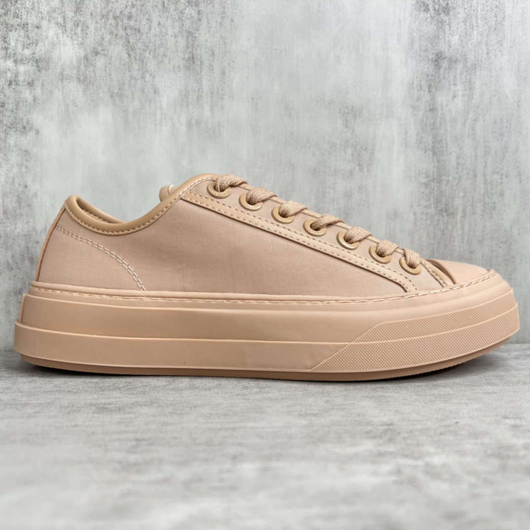 Valentino Garavani TotaloopV Low-Top Sneakers Beige