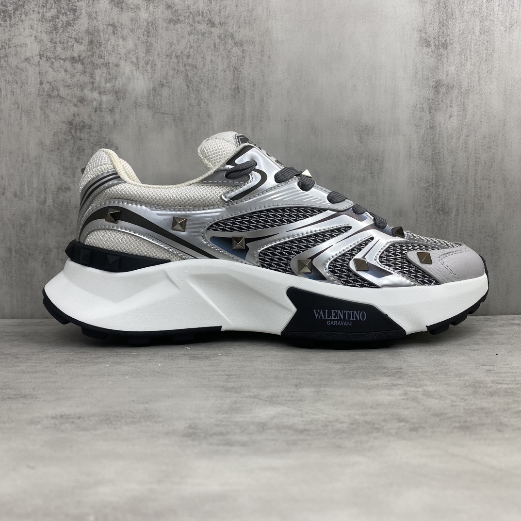 Valentino Garavani Totaloop V Sneakers Silver