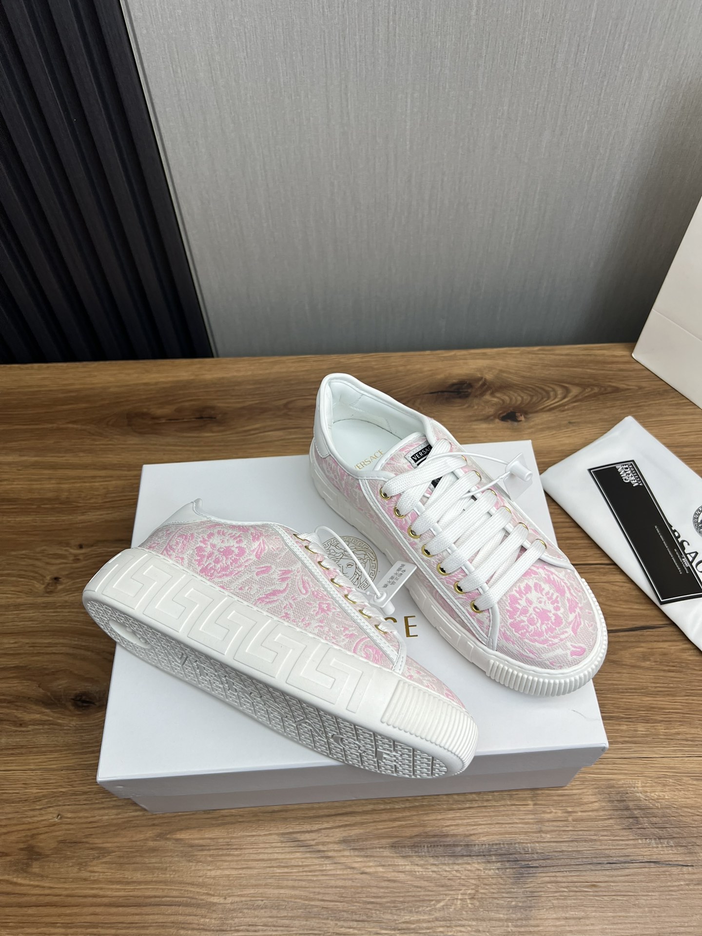 Versace Leather Low-Top Sneakers Pink