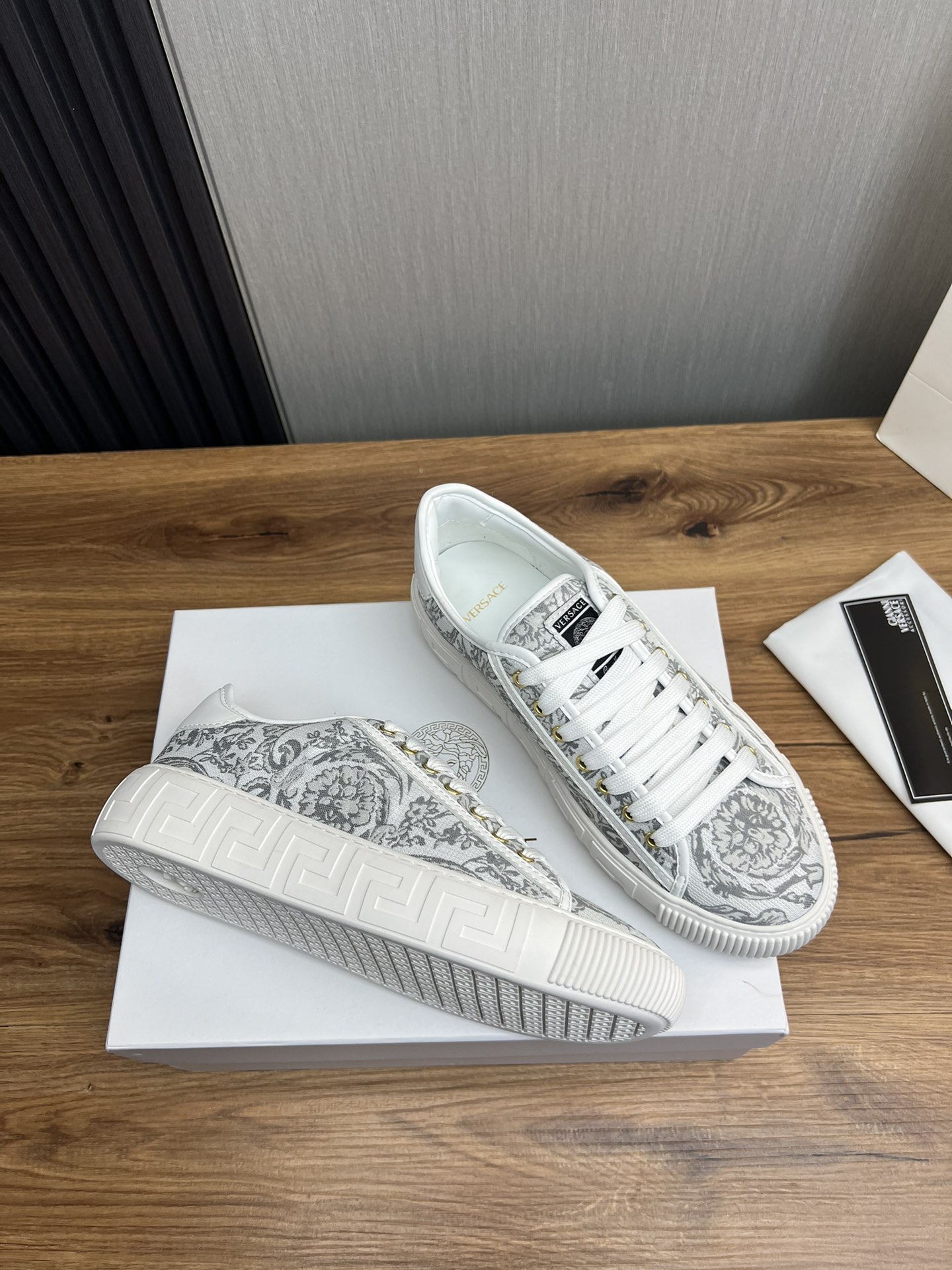 Versace Leather Low-Top Sneakers White/Grey