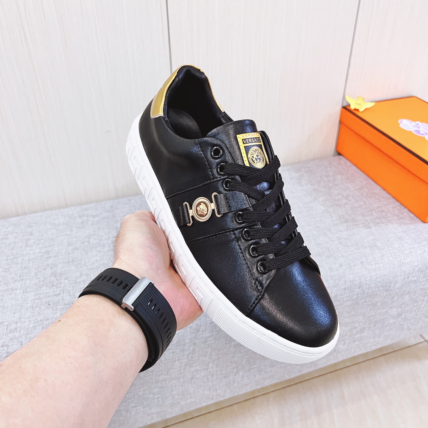 Versace Leather Low-Top Sneakers Black/Gold