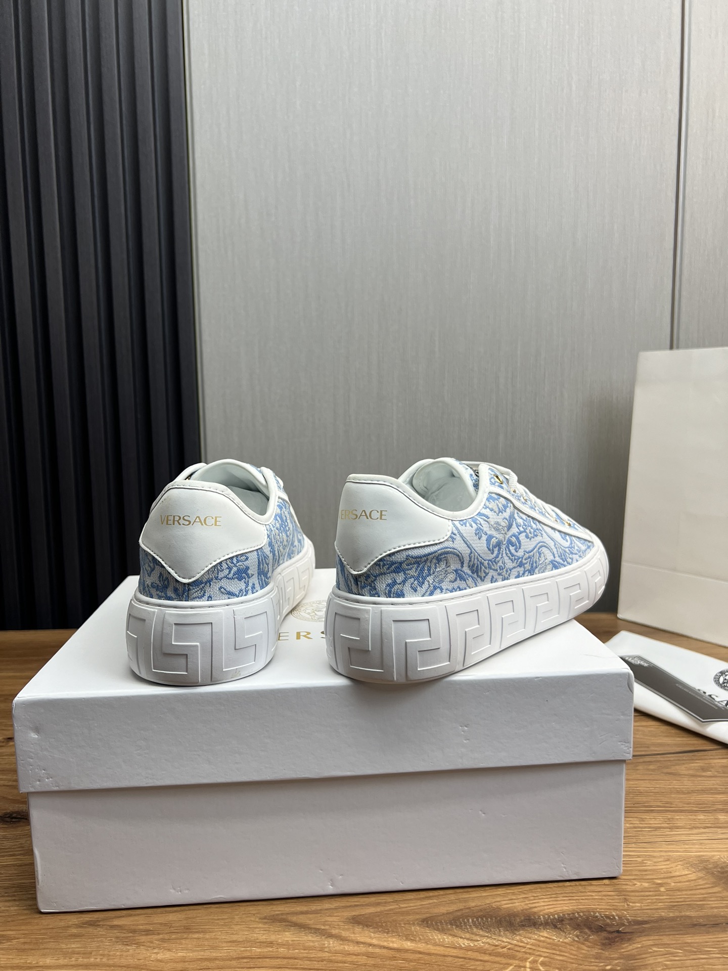 Versace Baroque Low-Top Sneakers Blue/White