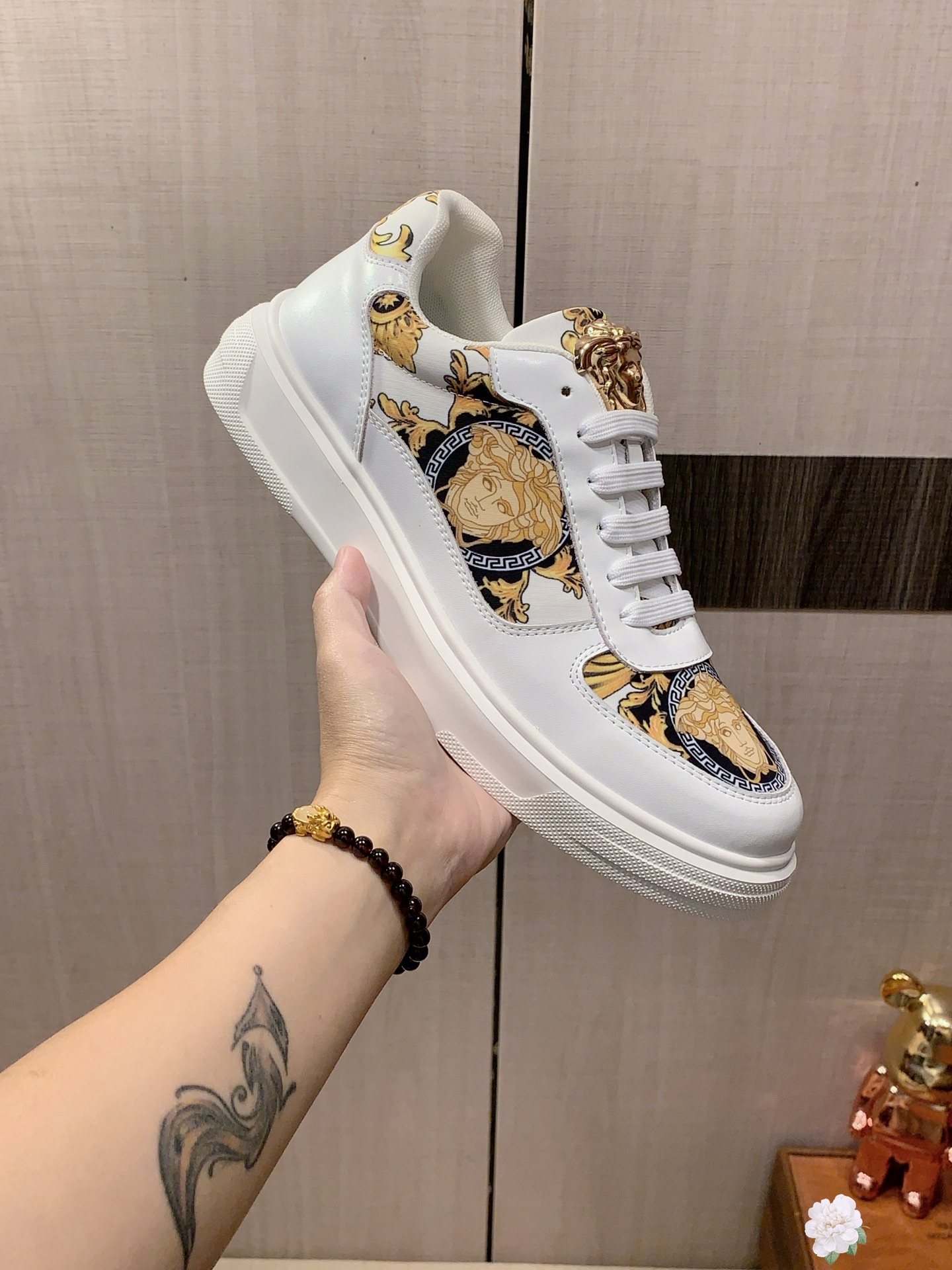 Versace Medusa Low-Top Sneakers Multicolor
