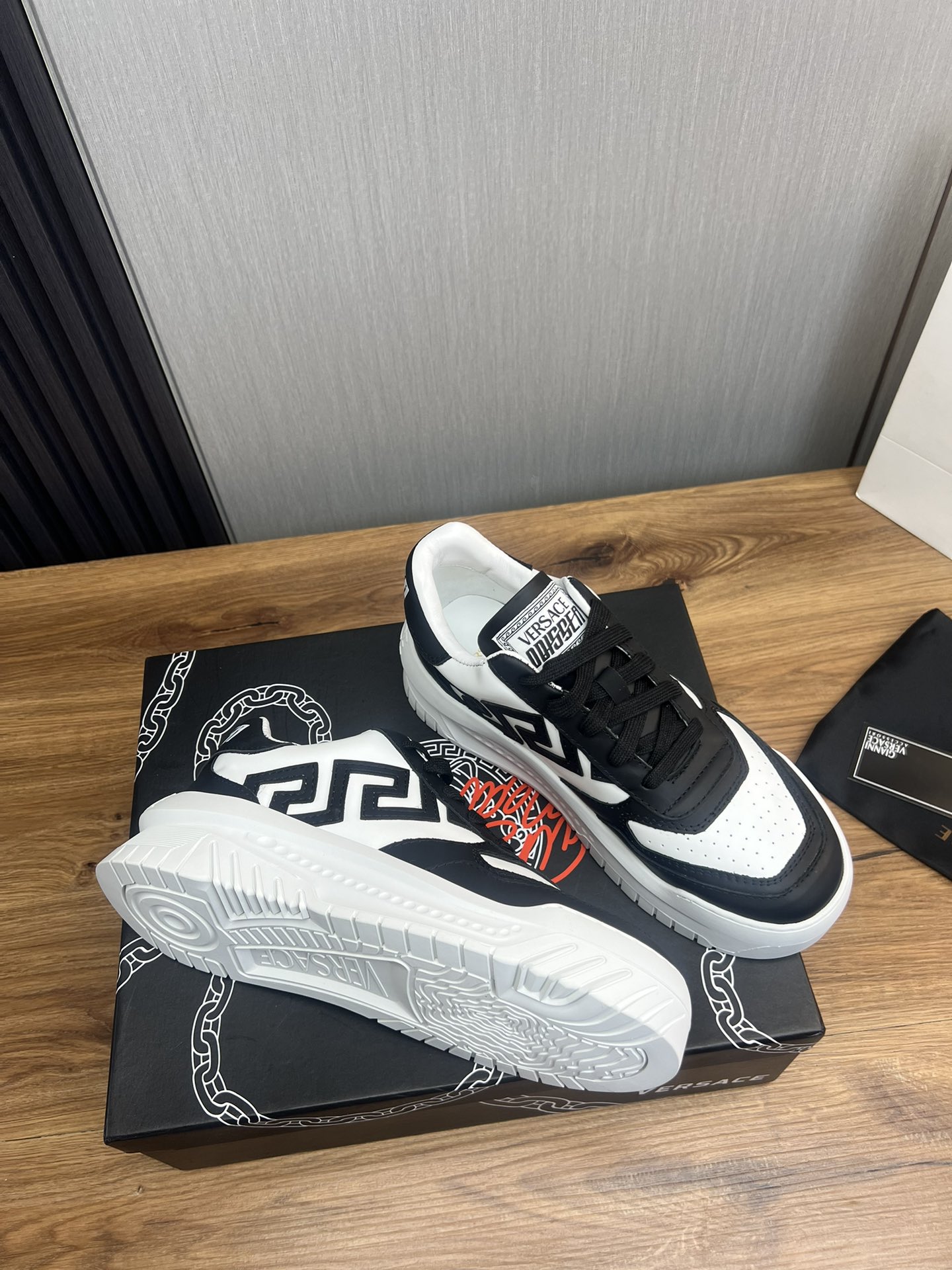 Versace Odissea Leather Low-Top Sneakers Black/White