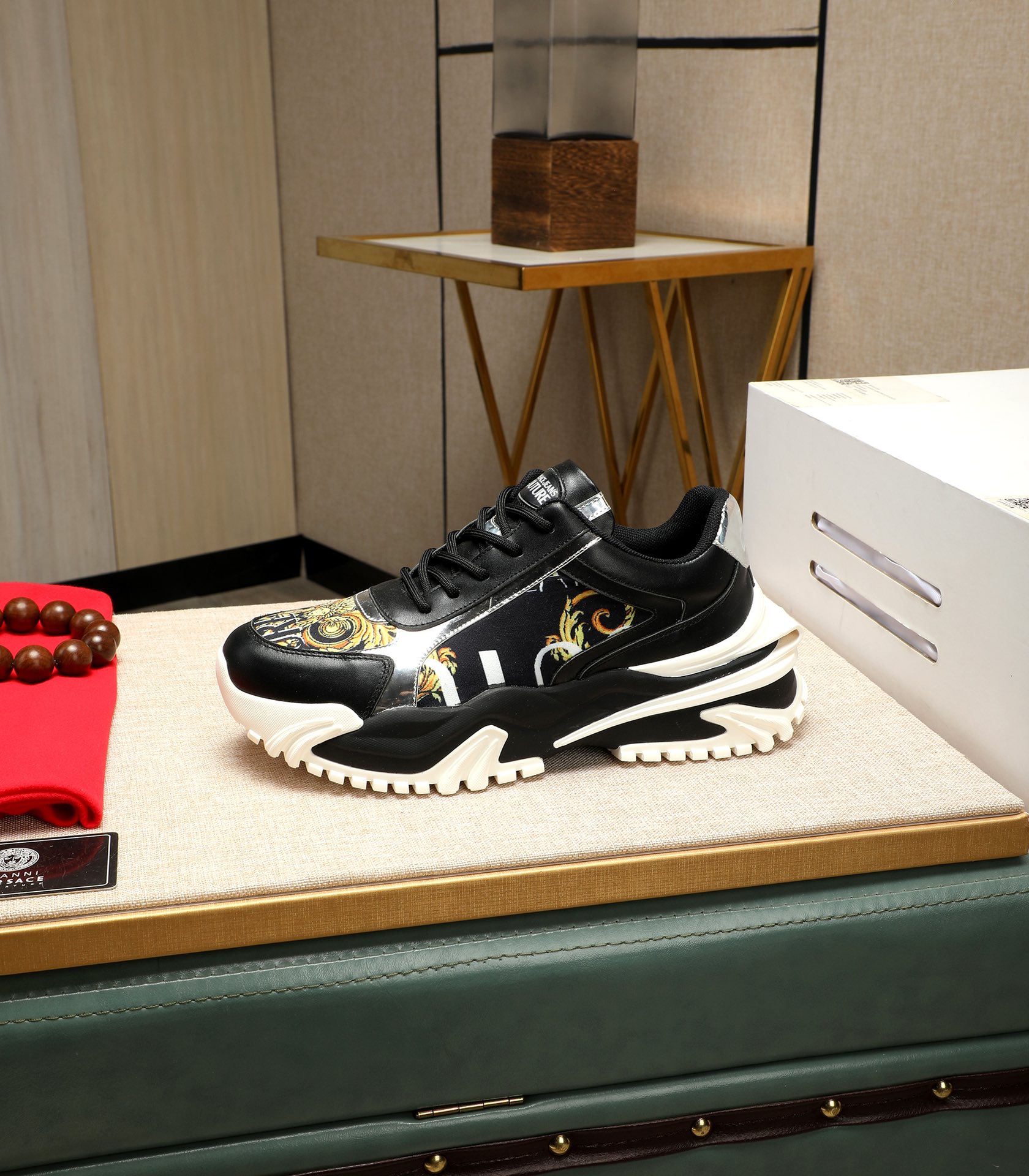 Versace Jeans Couture Chunky Sneakers Black/Gold